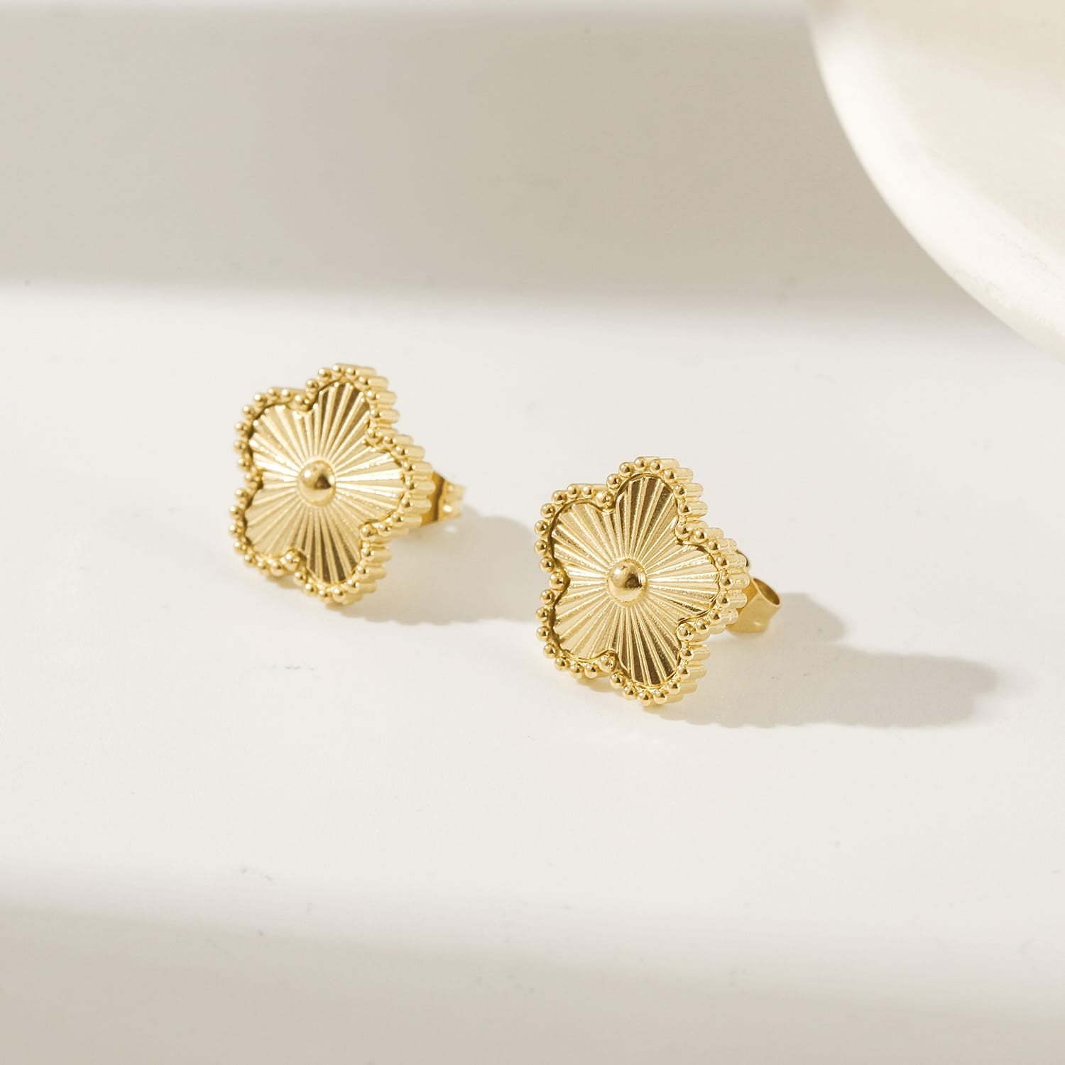 Daisy Stud Earrings Yellow Gold Finish